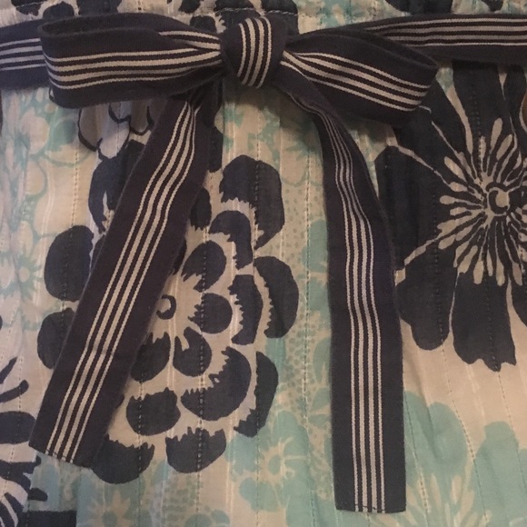 Flowy Tank Top, Blue Floral Print - Picture 4 of 5